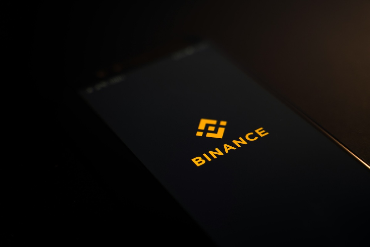 Binance face aux défis réglementaires européens : l&rsquo;impact des restrictions en France